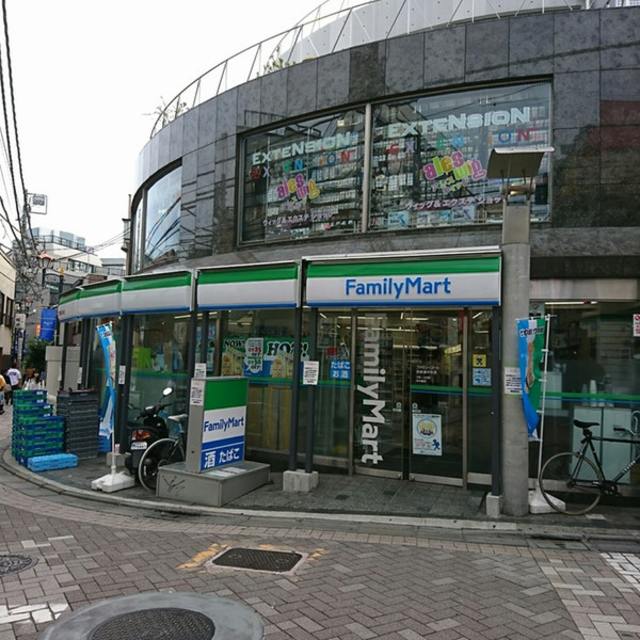 コンビニ　ファミリーマート表参道中央店（コンビニ）まで1230m