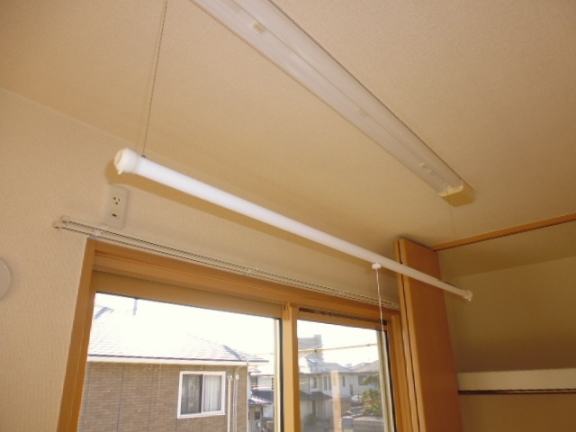 その他設備　室内物干し