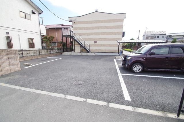 駐車場　★お問い合わせはタウンハウジング稲田堤店まで★