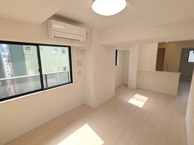 居室・リビング　写真は同タイプ住居です。