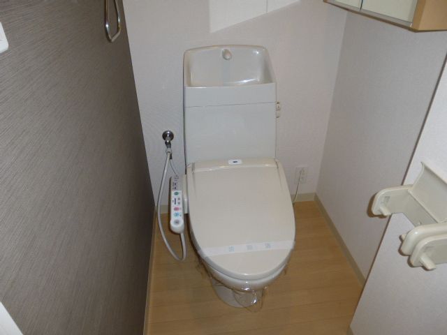トイレ　ウォシュレット