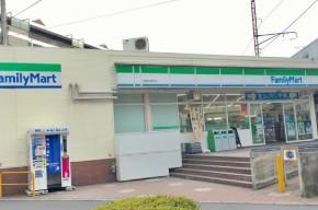 コンビニ　ファミリーマート 西浦和駅前店（コンビニ）まで192m