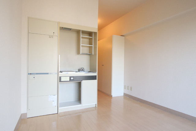 その他部屋・スペース　南東向きで明るいお部屋です。