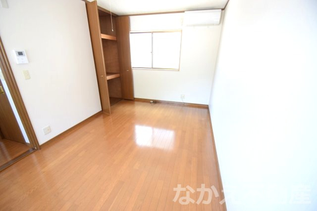 居室・リビング　ゆったり過ごせる居間です