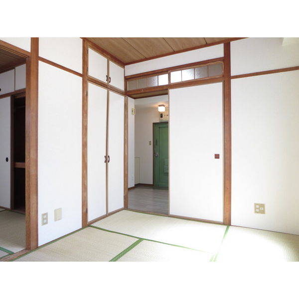 収納　※別号室の参考写真、現況優先※