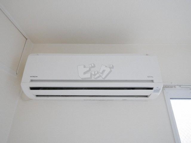 その他　夏もカラッと快適なエアコン付き♪