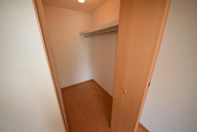 収納　しっかり収納できるウォークインクローゼット