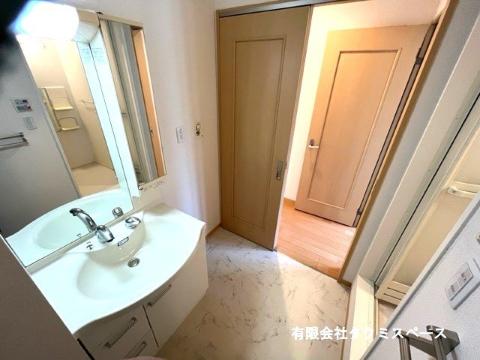 洗面設備　洗髪洗面化粧台