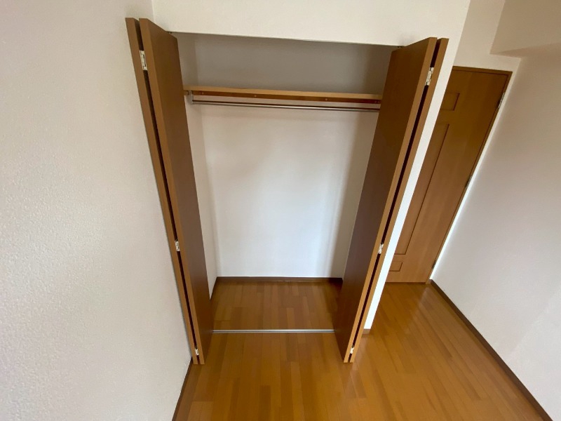 収納　クローゼットがありました。お洋服や荷物はここへ