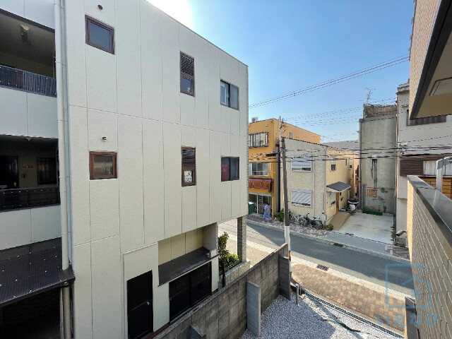 地下鉄谷町線 平野駅 徒歩12分 3階建 築15年の外観写真
