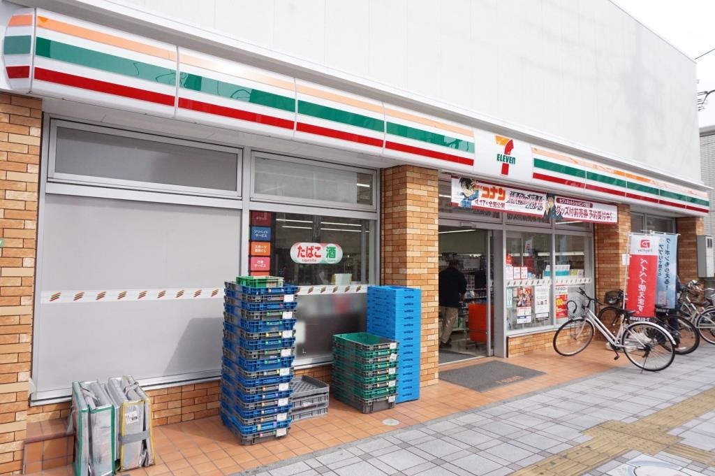 コンビニ　セブンイレブン 足立梅島駅北店（コンビニ）まで149m