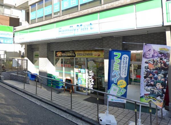 コンビニ　ファミリーマート大倉山駅前店（コンビニ）まで187m