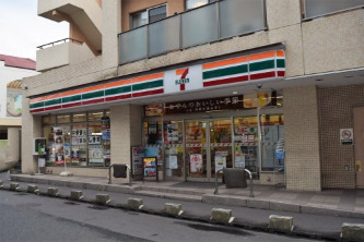 コンビニ　セブンイレブン 京王稲田堤駅南口店（コンビニ）まで637m