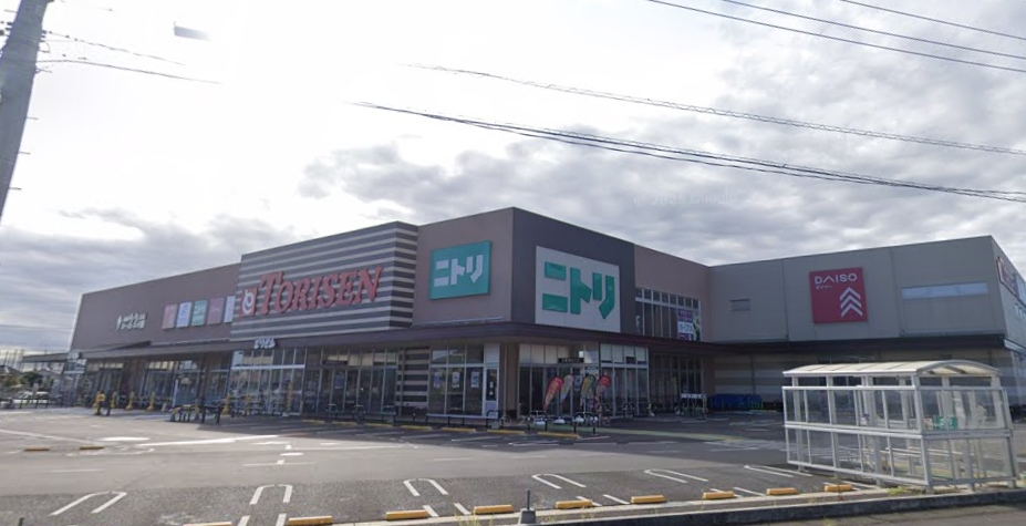 スーパー　とりせん 栃木店（スーパー）まで596m