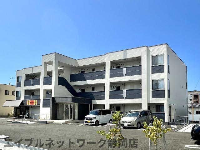 建物外観　外観は落ち着いています