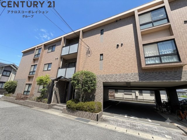 建物外観　モニター付きインターホンついてます♪