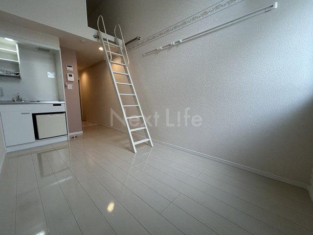 ユナイト元住吉ミ・ディスピアーチェの居間写真