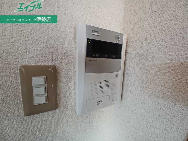 セキュリティ　同物件別部屋の写真