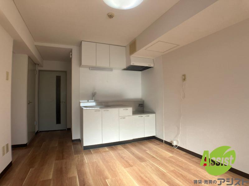 居室・リビング　広くてキレイなお部屋が広がっていて、充実した生活が送れそう。