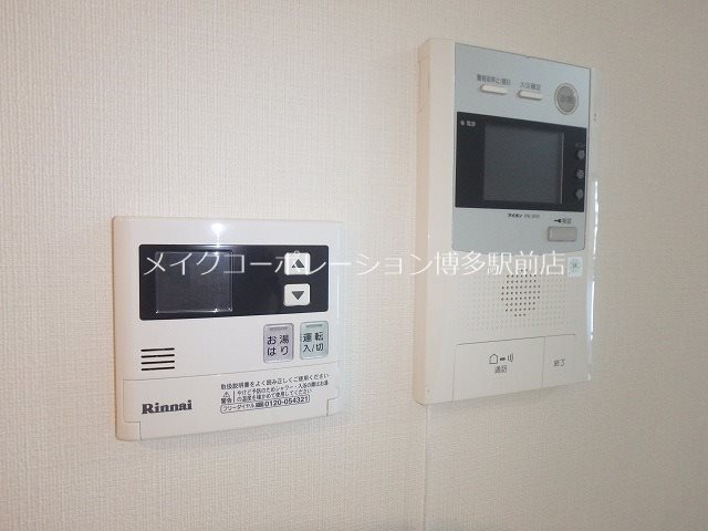 セキュリティ　※階数により床・建具の色が異なります
