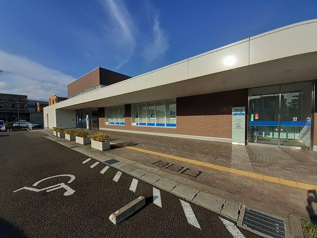 銀行　七十七銀行六丁目支店（銀行）まで300m