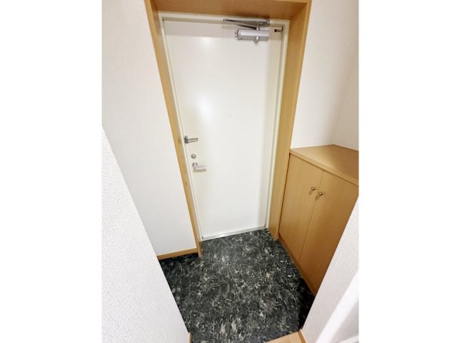 玄関　おしゃれな内装です