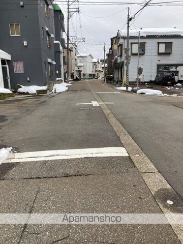 その他　前面道路（その他）まで0m