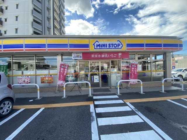 コンビニ　ミニストップ岡崎大門（コンビニ）まで787m