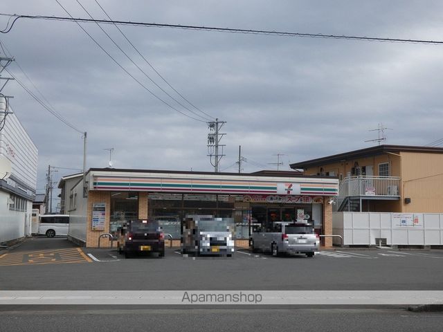 コンビニ　セブン－イレブン牧之原波津店（コンビニ）まで977m