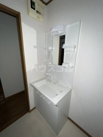 メゾネットα B棟の内装写真