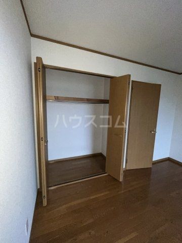 メゾネットα B棟の内装写真