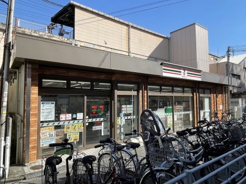 コンビニ　セブンイレブンJR寺田町駅北口（コンビニ）まで104m