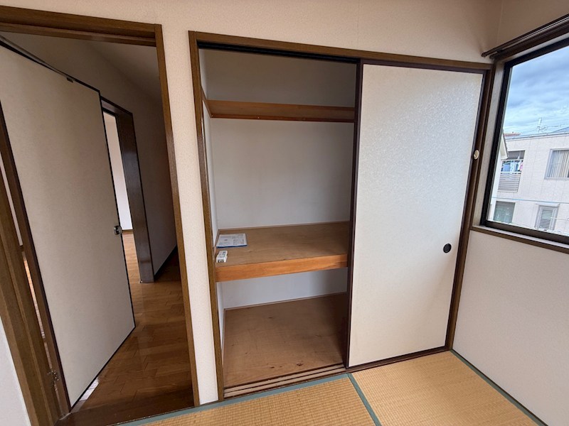 前田ハイツ上大市の内装写真