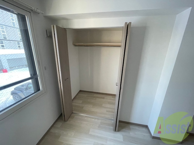 収納　寝室の収納です。部屋がすっきり片付きます。