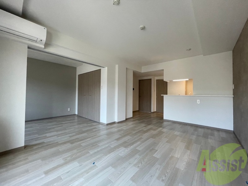 居室・リビング　広くてキレイなお部屋が広がっていて、充実した生活が送れそう。