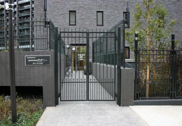 幼稚園・保育園　ポポラー東京三軒茶屋園（幼稚園・保育園）まで408m