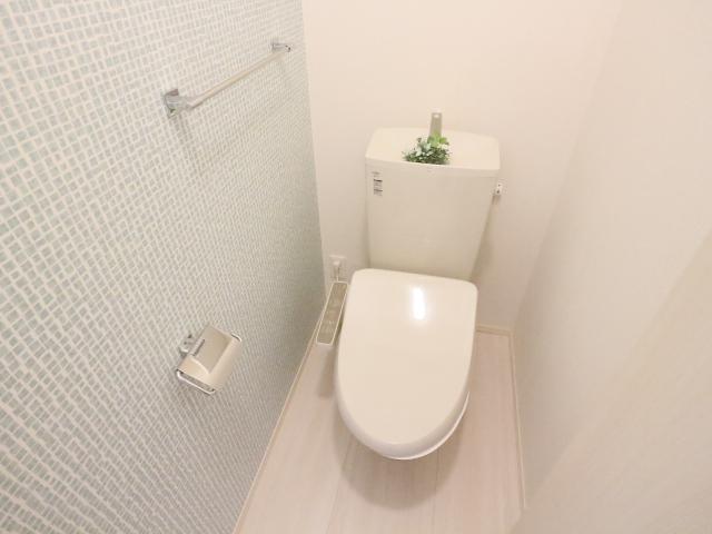 ＪＲ関西本線 奈良駅 徒歩2分 3階建 築9年のトイレ写真