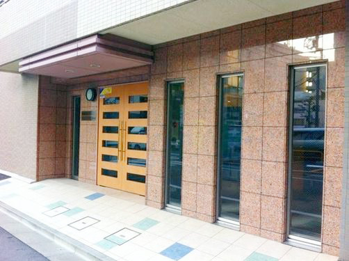 建物外観　★分譲マンションならではの、高級感あるエントランス★