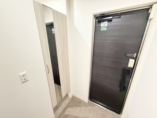 D Paina弘明寺IIの玄関写真