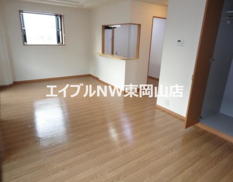 プロムナードの居間写真
