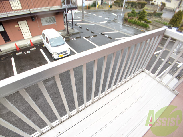 バルコニー　こまめな換気でお部屋の空気をリフレッシュ