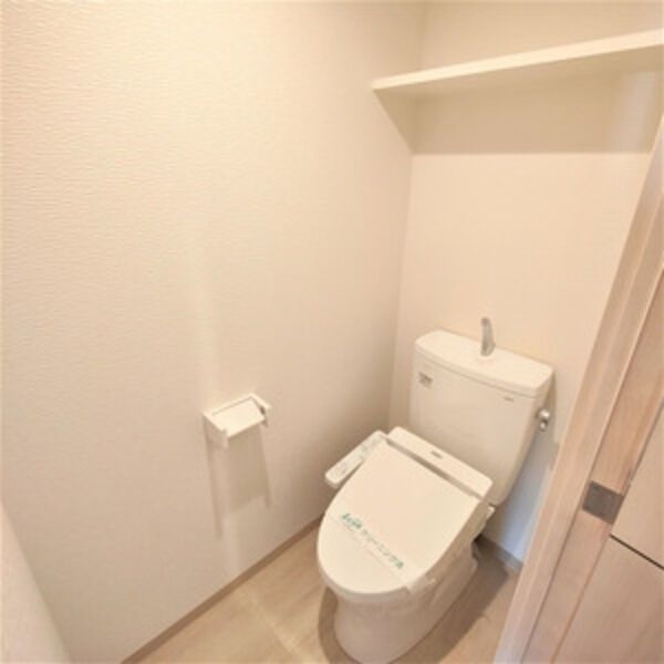 地下鉄鶴舞線 浅間町駅 徒歩2分 10階建 築10年のトイレ写真