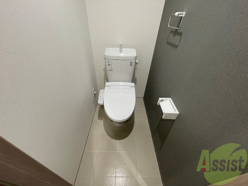 トイレ　こちらはトイレです。清潔感があり、安心して使用できます。