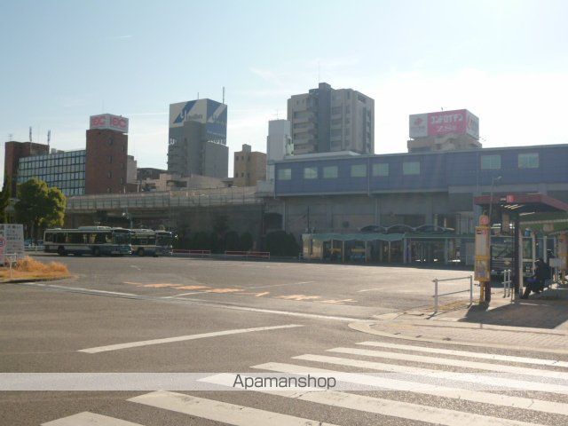 その他　本郷駅前　バスターミナル（その他）まで350m