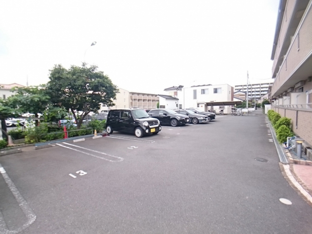 駐車場　駐車場