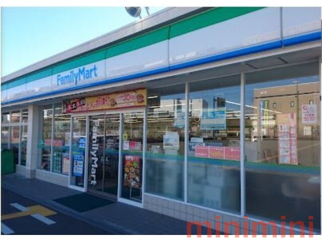コンビニ　ファミリーマート彩都西駅前店（コンビニ）まで622m