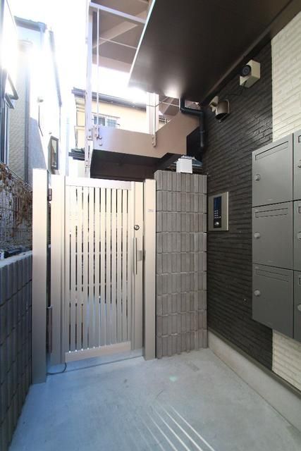 東京メトロ有楽町線 氷川台駅 徒歩9分 3階建 築10年の外観写真