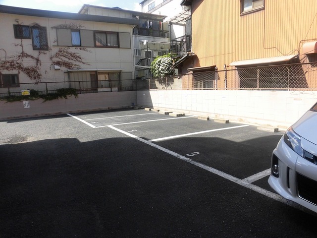 駐車場　駐車場です