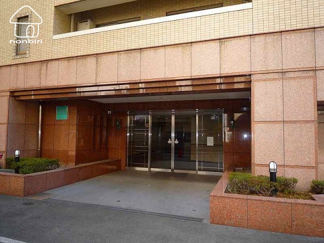 エントランス　いつもきれいなエントランスです