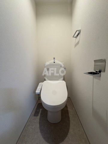 トイレ　ArtizA瓦屋町II　トイレ